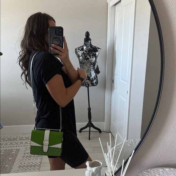 Michael Kors Vibrant Green and White Crossbody Bag - Picture 5 of 5